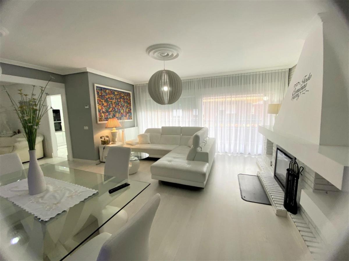Atico Lujo Llanes Apartment Exterior foto
